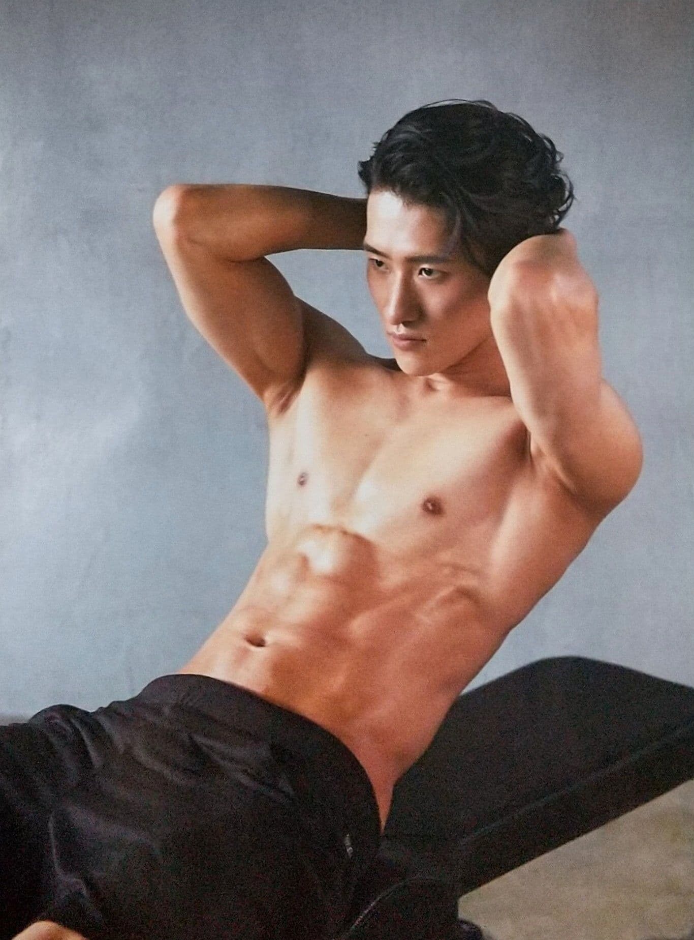 岩本照の学歴まとめ!日出高校・東洋学園大学出身のSnow Manリーダーが歩んだダンスと努力の軌跡