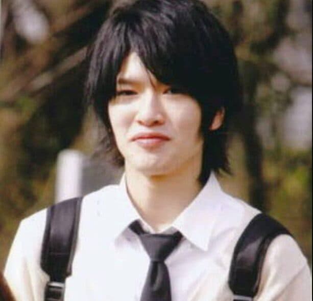 深澤辰哉の学歴を徹底解説!桜美林大学中退の真相と15年のジュニア時代を支えた学生生活