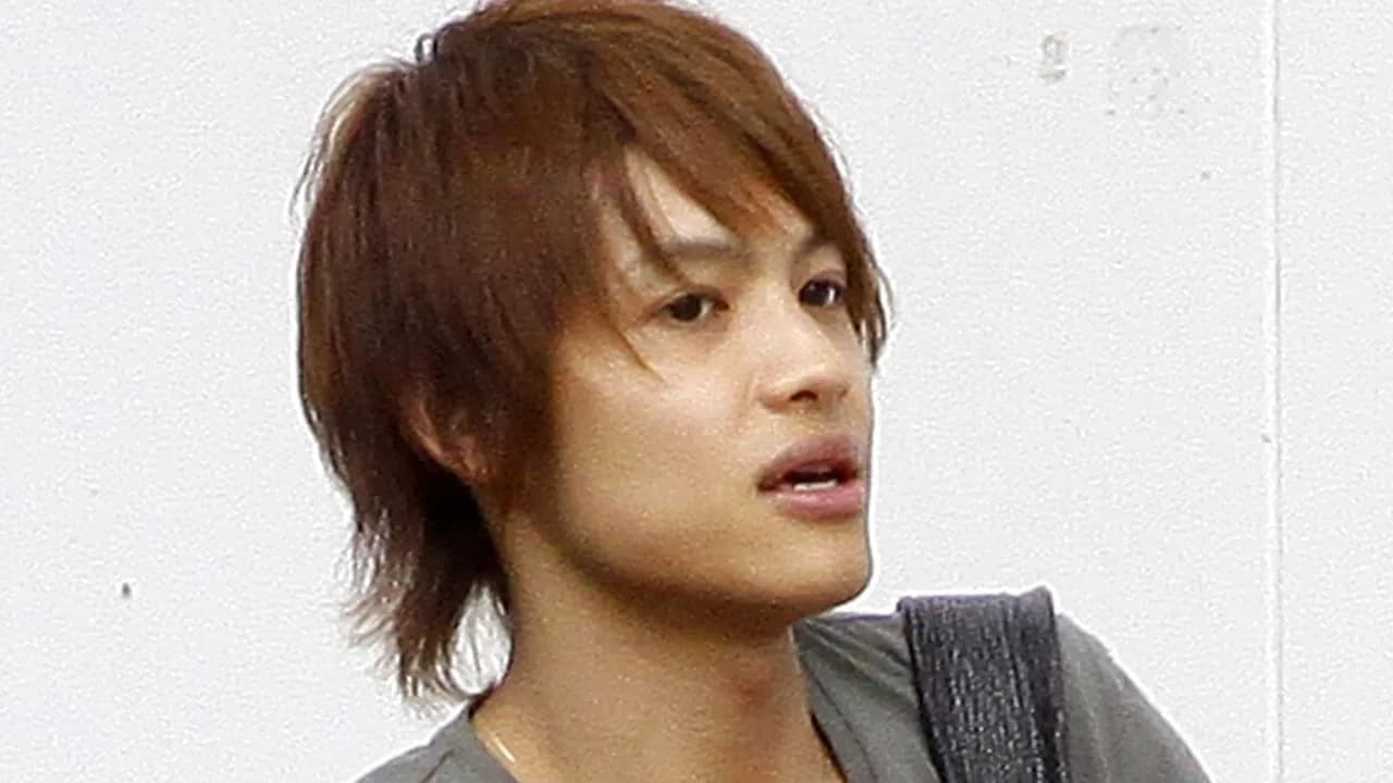 中間淳太の学歴を徹底解説！関西学院大学卒の秀才が何度もジャニーズを辞めようとした理由と4ヶ国語を話すマルチリンガルの軌跡