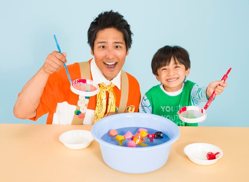 桐山照史の学歴を徹底解説！大阪産業大学中退、興国高校保育科卒の異色経歴と12年間の下積みから掴んだデビューまでの軌跡