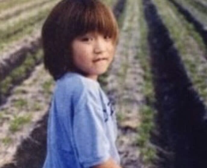 神山智洋の学歴を徹底解説！宝塚市立安倉中学出身、高校は不明も大学進学せず、母子家庭5人兄弟の真ん中で育ちデビュー挫折を乗り越えた軌跡